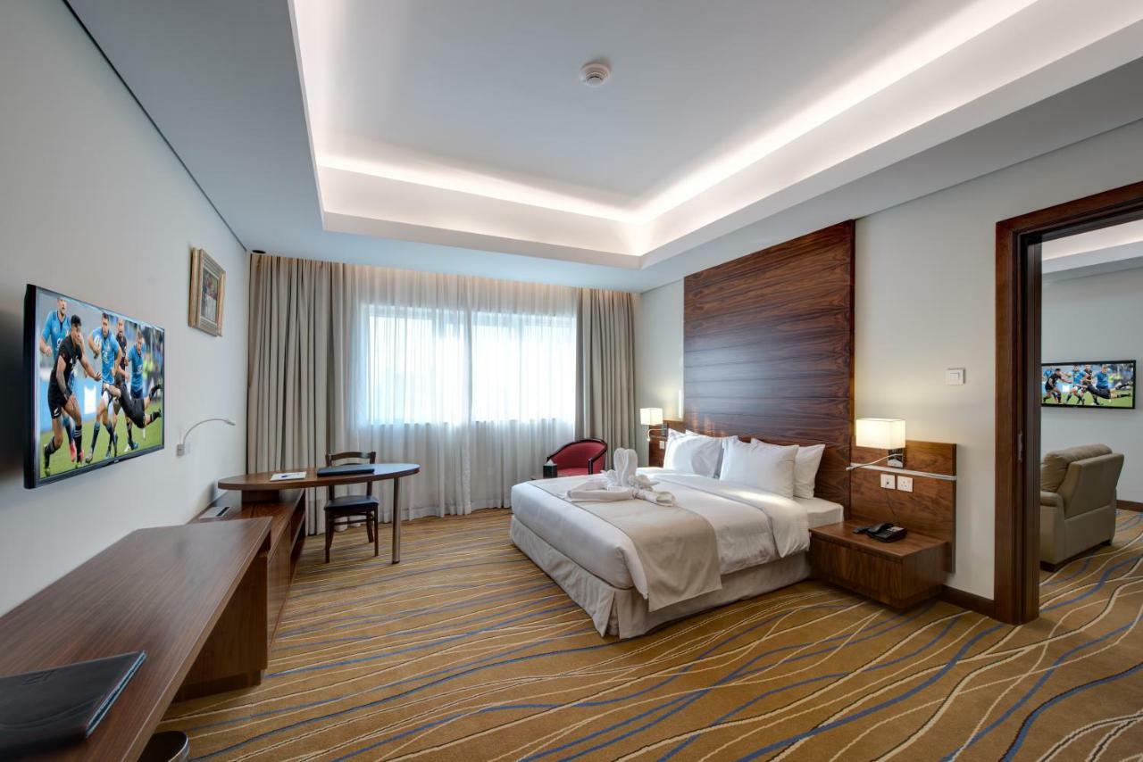 Center Hotel Sharjah Luaran gambar