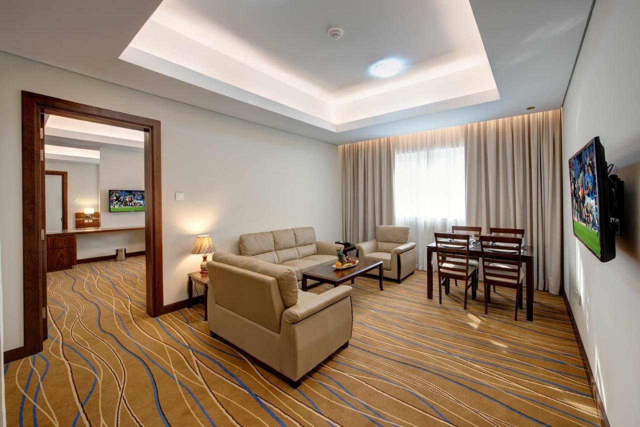 Center Hotel Sharjah Luaran gambar