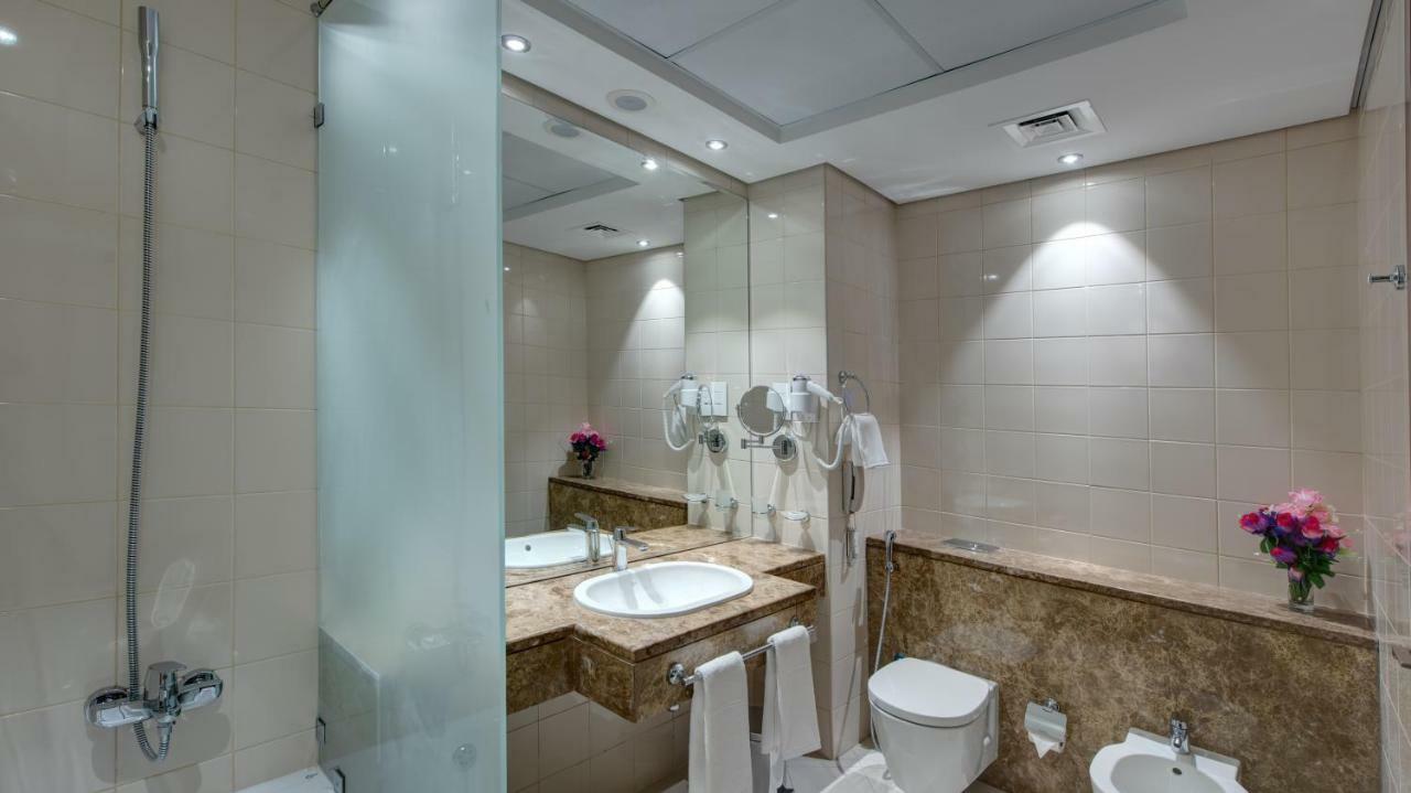 Center Hotel Sharjah Luaran gambar