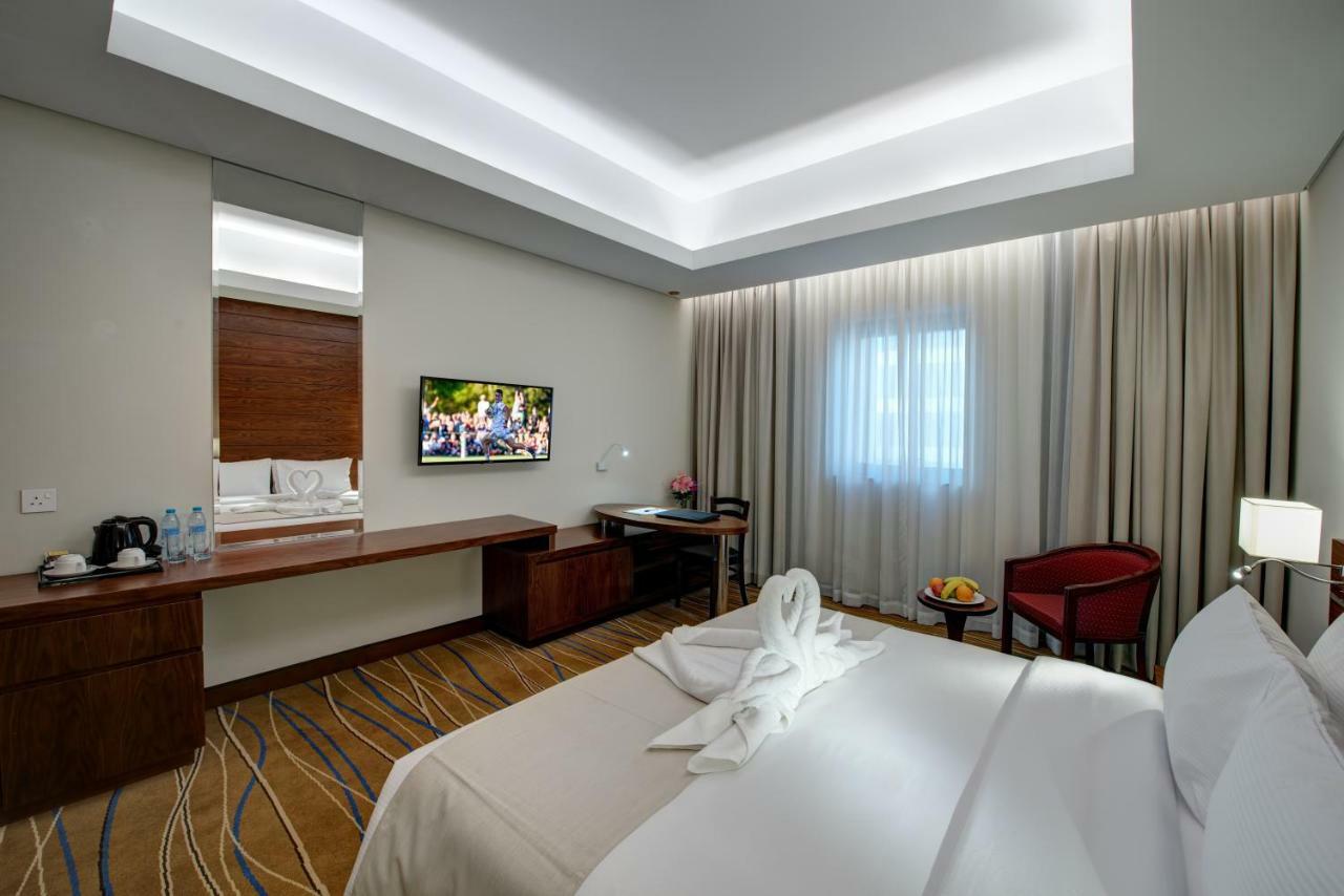 Center Hotel Sharjah Luaran gambar